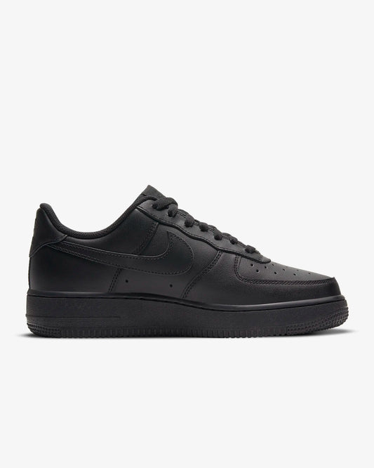 Nike Air Force 1 07 Triple Black